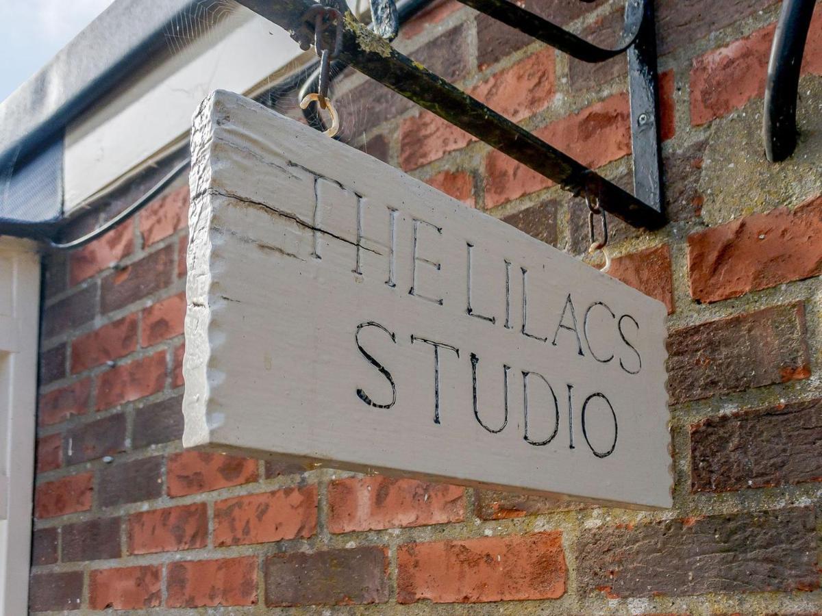 Lilac Studio Wheldrake Exterior photo